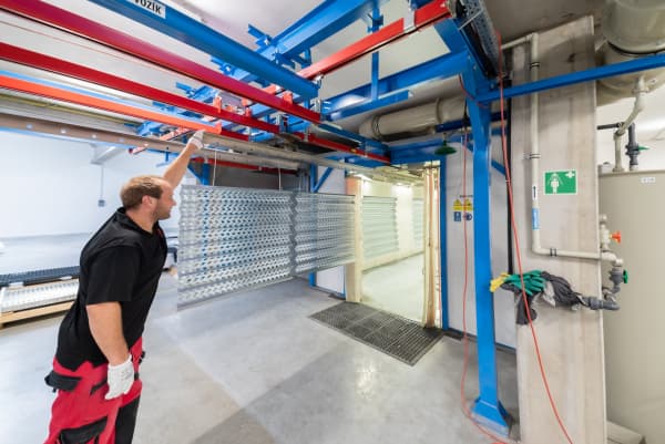 Prášková lakovna (PL)