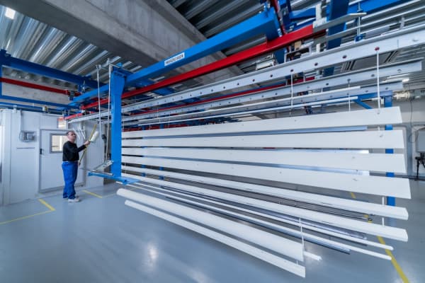 Prášková lakovna (PL)